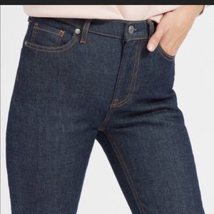 Everlane dark wash high rise jean - Size 32 - M